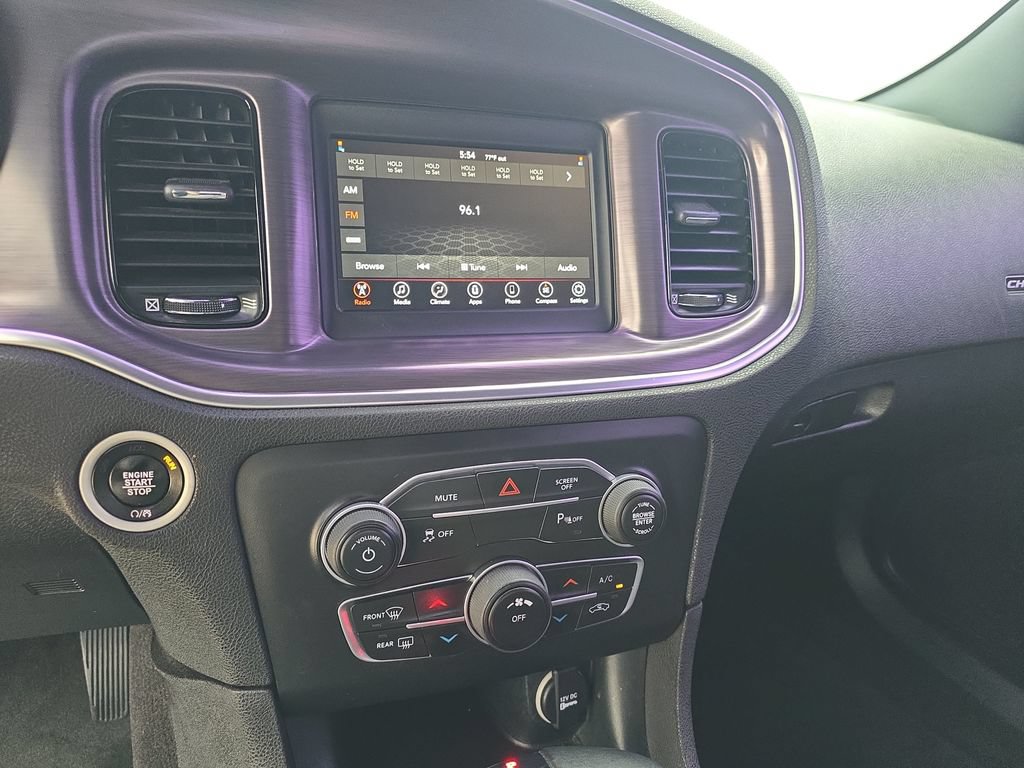 Used 2018 Dodge Charger SXT w/ Blacktop Package RWD image 20