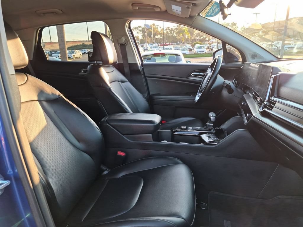 Certified 2023 Kia Sportage EX FWD image 28