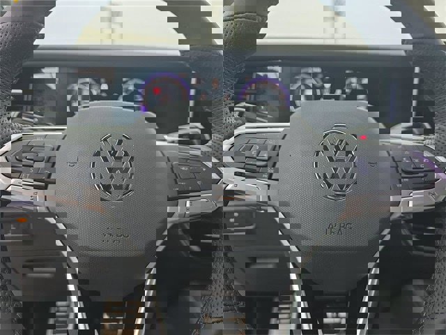 New 2026 Volkswagen Tiguan SE R-Line image 20