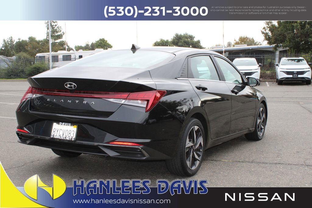 Used 2022 Hyundai Elantra SEL w/ Convenience + Premium Package image 7