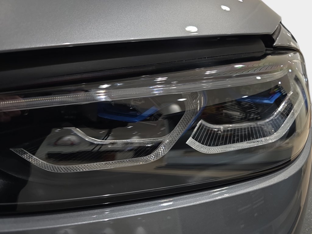 New 2026 BMW M850i xDrive Convertible w/ M Carbon Exterior Package AWD/4WD image 31