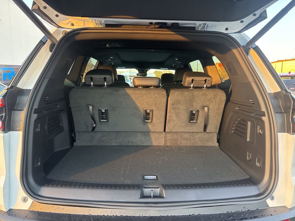 New 2026 GMC Acadia Elevation w/ Black Edition image 35