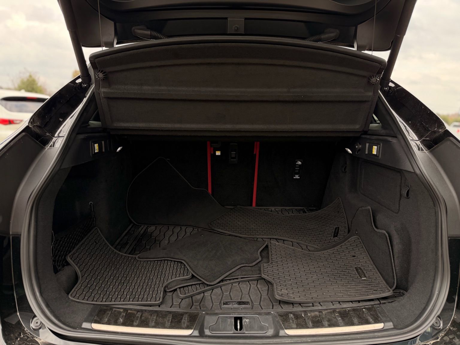 Used 2024 Jaguar F-PACE R-Dynamic S image 57