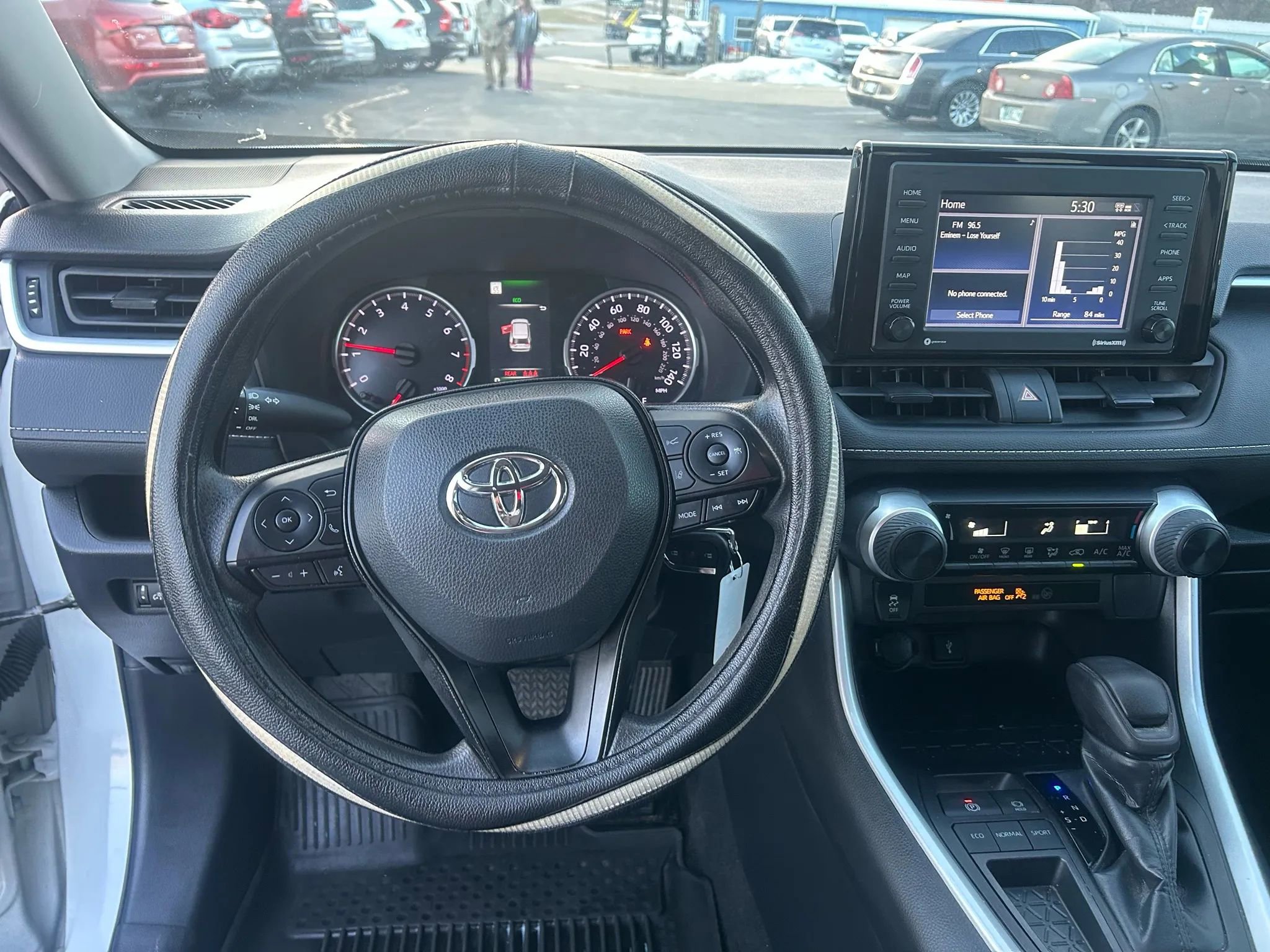 Used 2022 Toyota RAV4 LE image 3