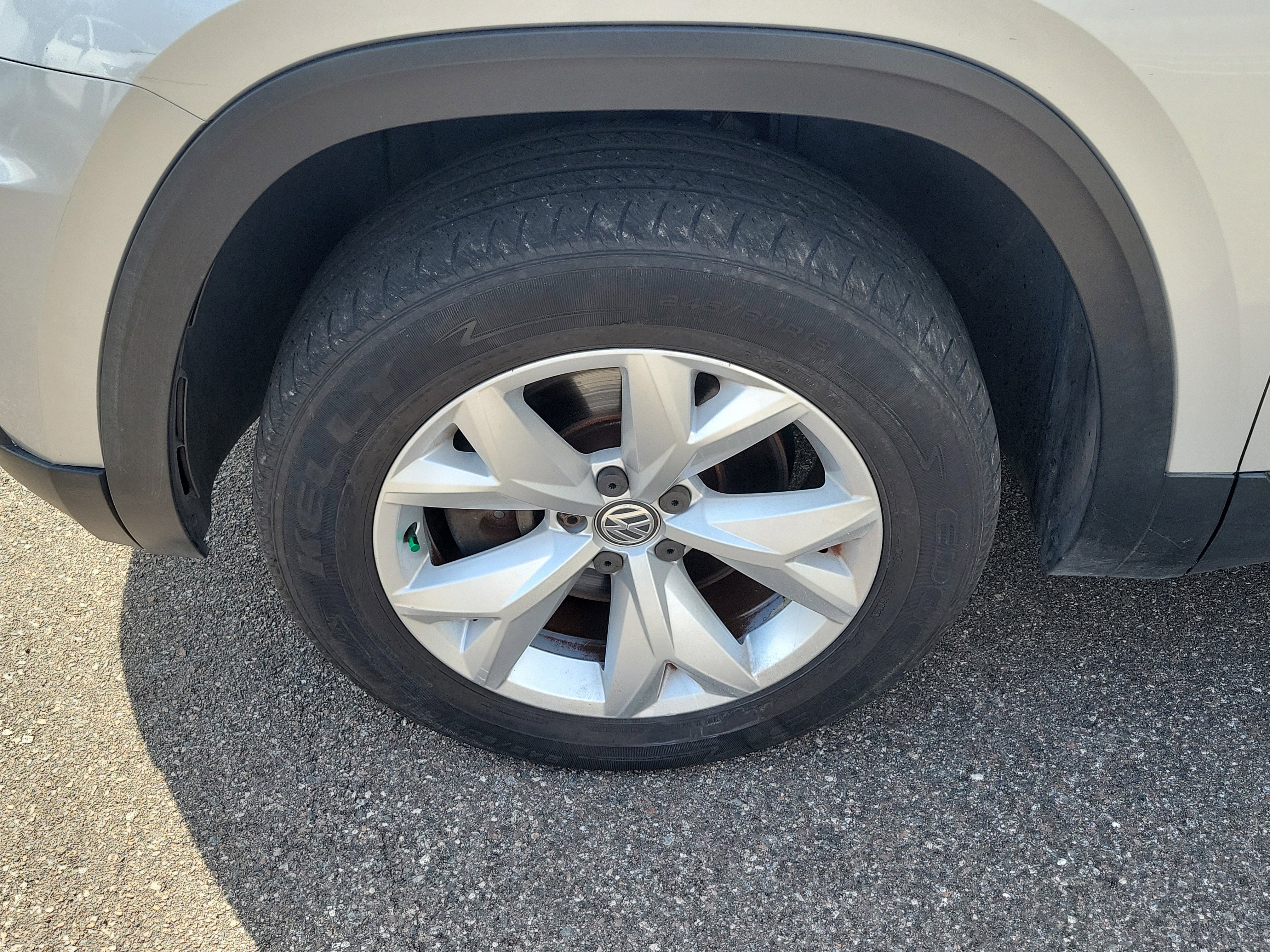 Used 2018 Volkswagen Atlas S image 35