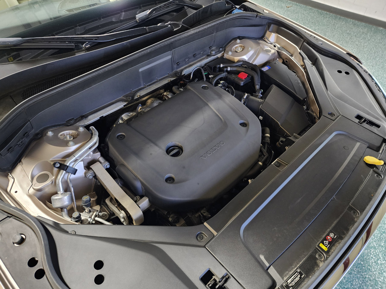 Used 2023 Volvo XC90 B6 Ultimate w/ Protection Package Premier image 46