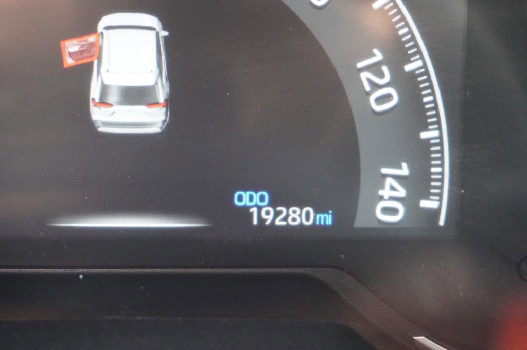 Certified 2025 Toyota RAV4 LE image 10