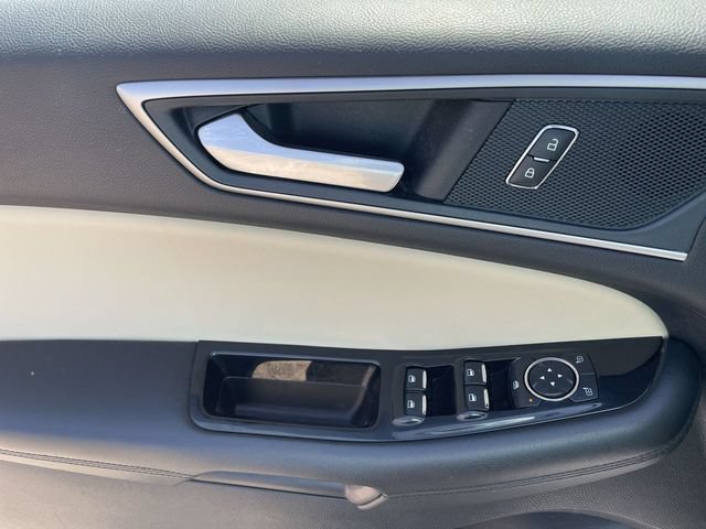 Used 2020 Ford Edge SEL w/ Convenience Package FWD image 23