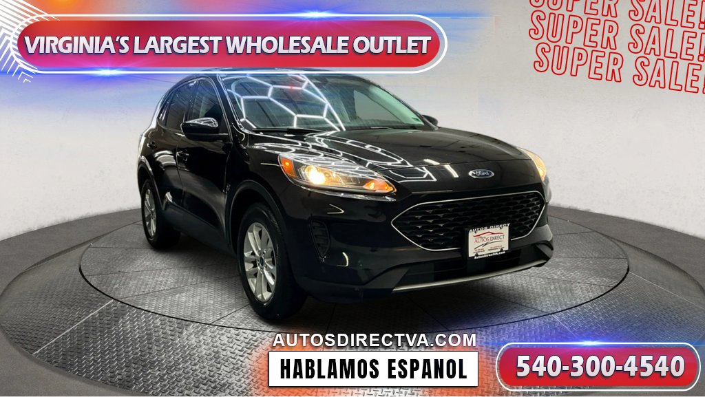 Used 2021 Ford Escape SE image 2