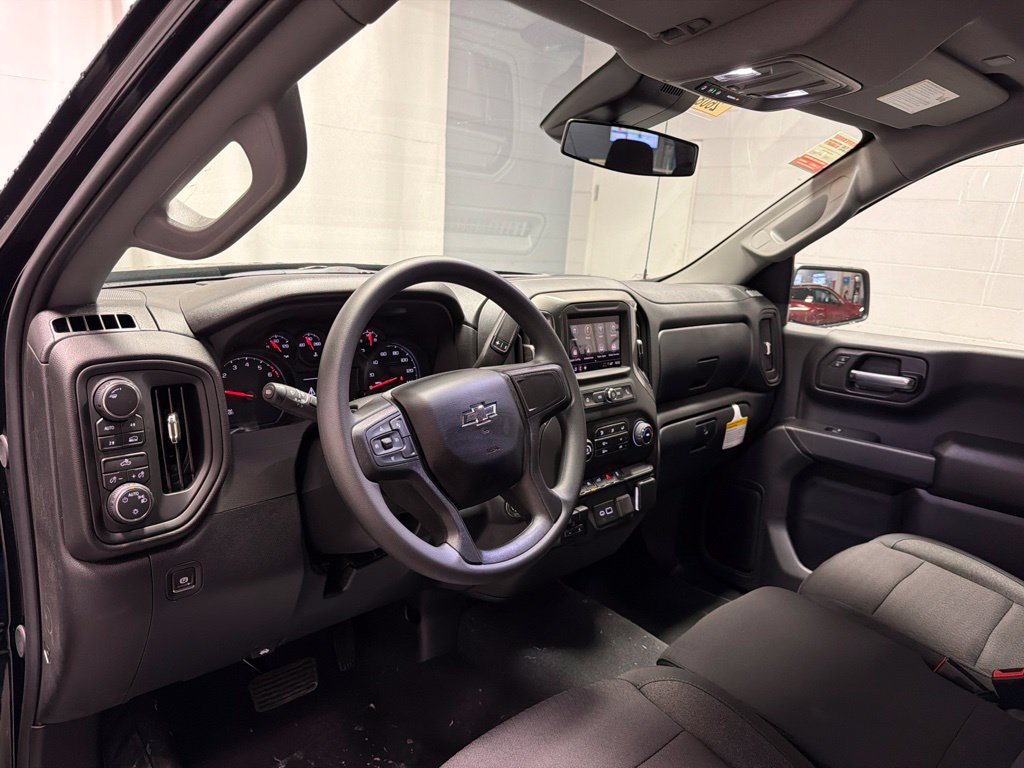 New 2026 Chevrolet Silverado 1500 Custom w/ Rally Edition AWD/4WD image 17