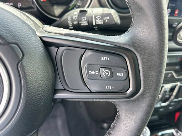 Used 2023 Jeep Wrangler Unlimited AWD/4WD image 23