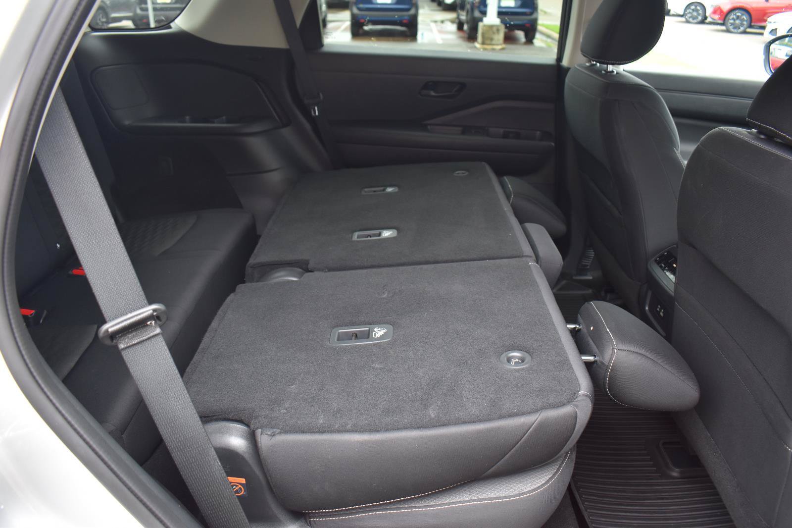 Used 2024 Nissan Pathfinder SV FWD image 68
