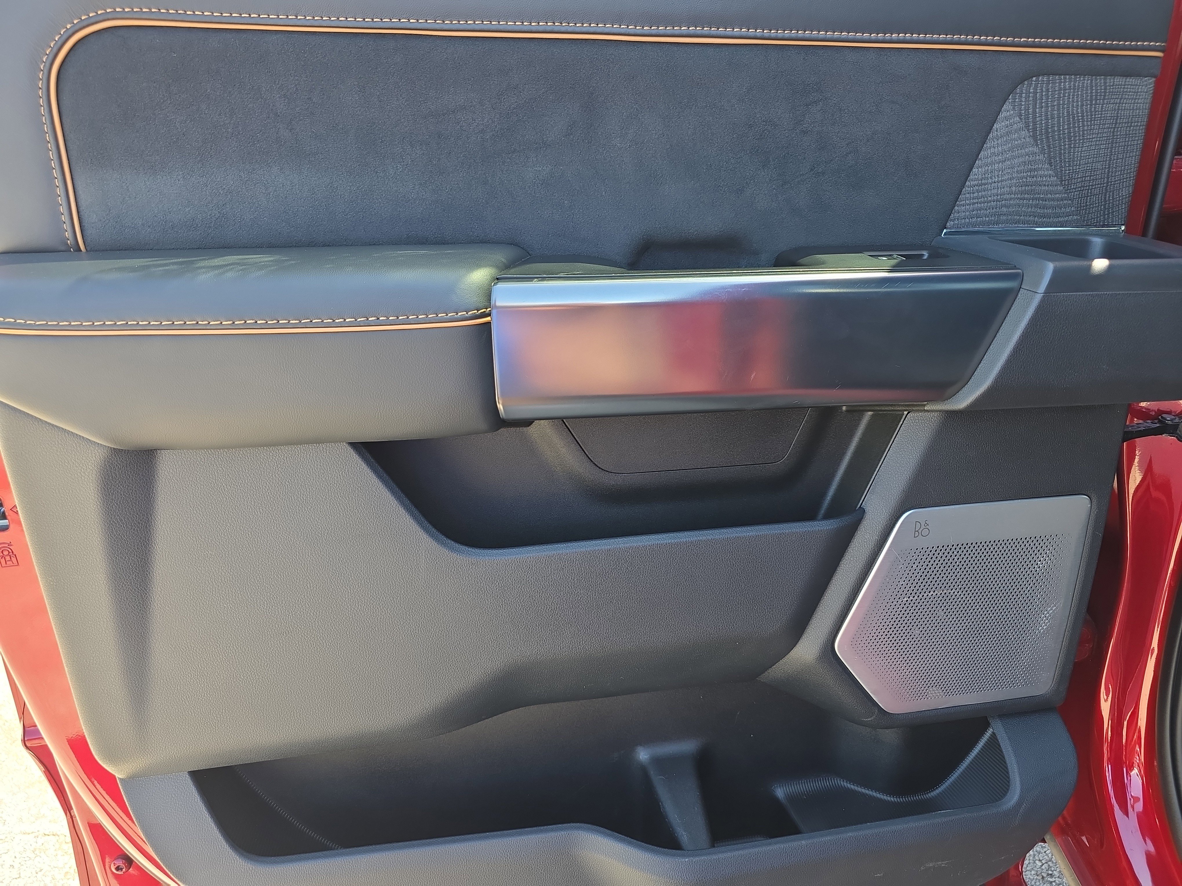 Used 2024 Ford F350 Platinum w/ FX4 Off-Road Package image 11