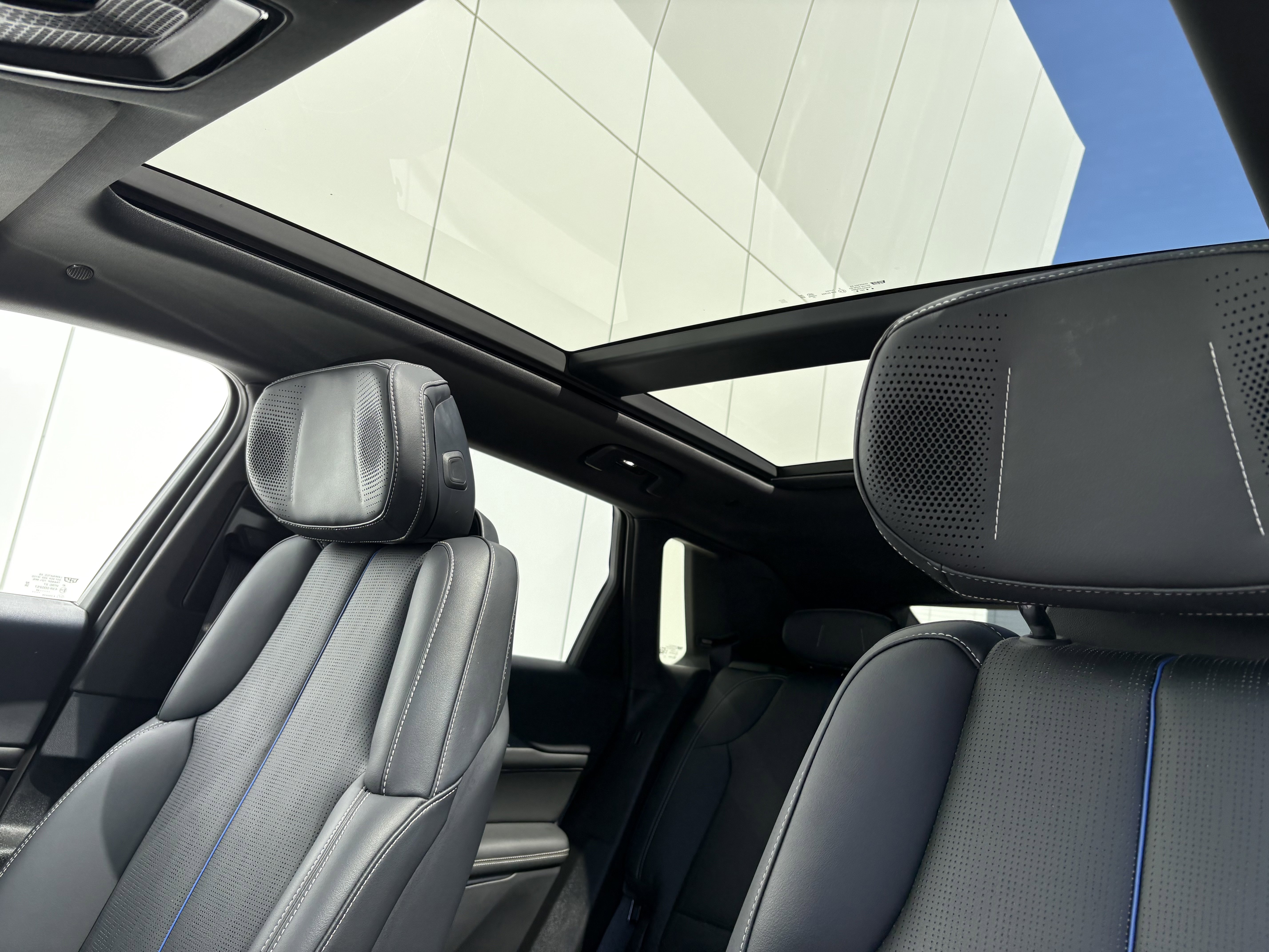 Certified 2024 Cadillac Lyriq Luxury AWD/4WD image 16