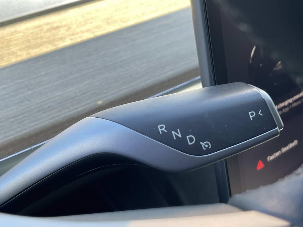 Used 2023 Tesla Model Y Long Range AWD/4WD image 26