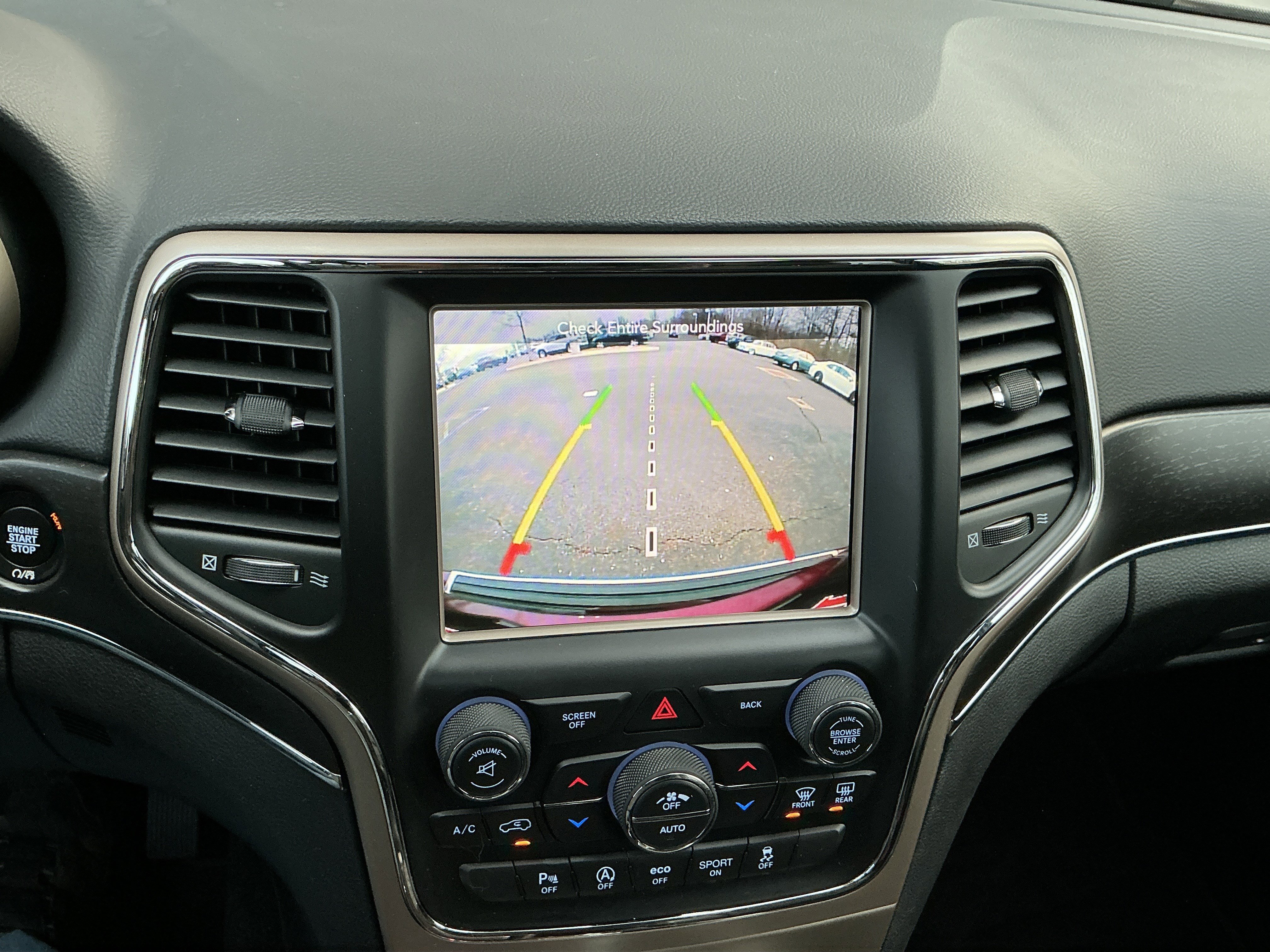 Used 2016 Jeep Grand Cherokee Limited w/ Luxury Group II image 10