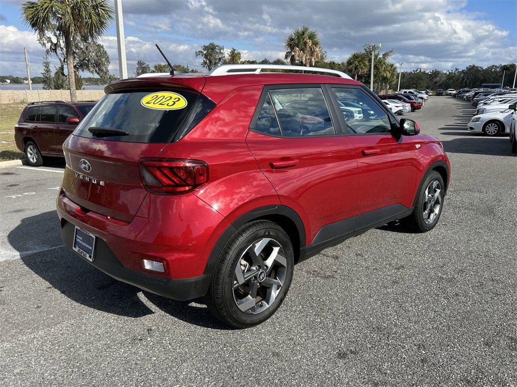 Certified 2023 Hyundai Venue SEL image 9