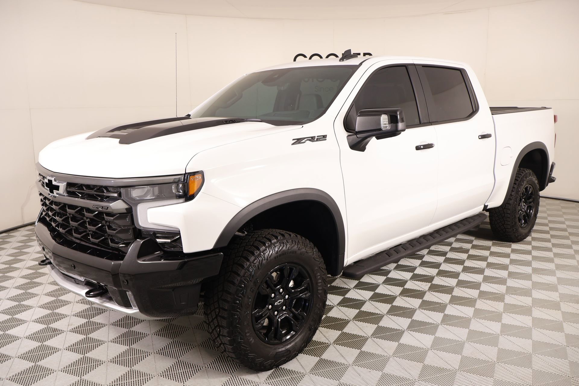 Used 2025 Chevrolet Silverado 1500 ZR2 w/ Technology Package image 12