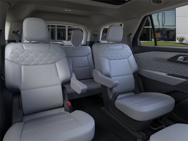 New 2026 Ford Explorer Platinum w/ LUX Leather Package AWD/4WD image 11