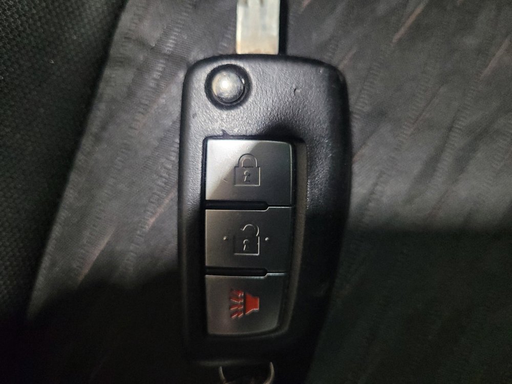 Used 2019 Nissan Rogue S AWD/4WD image 32