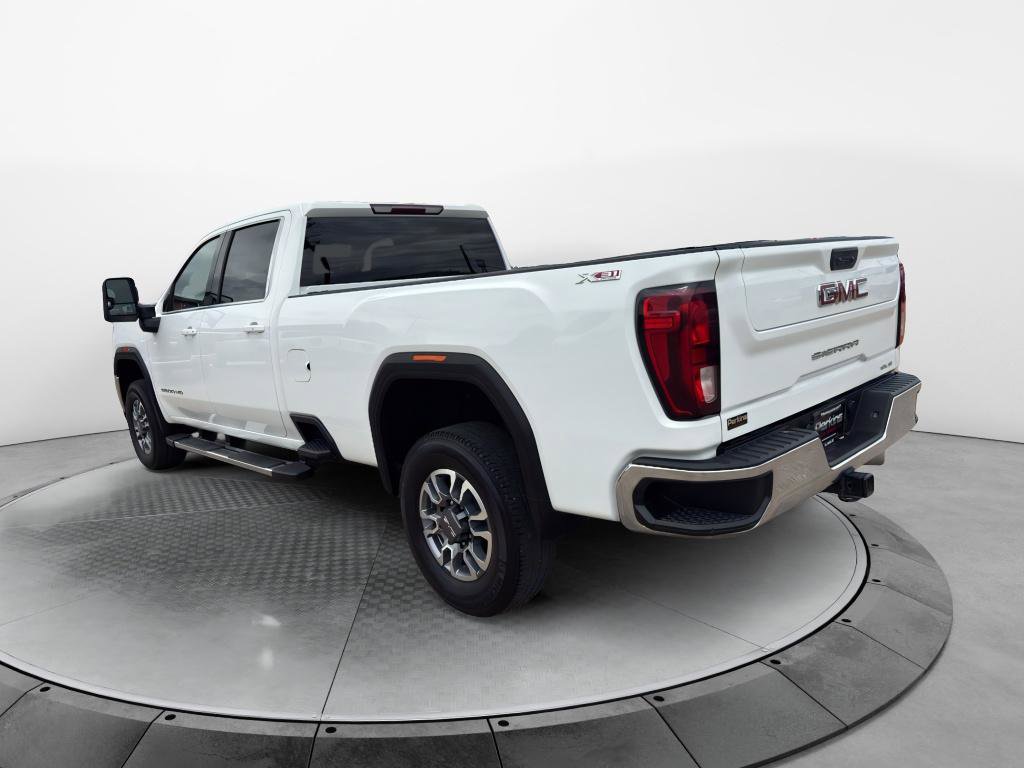 Used 2022 GMC Sierra 3500 SLE w/ SLE Value Package AWD/4WD image 7
