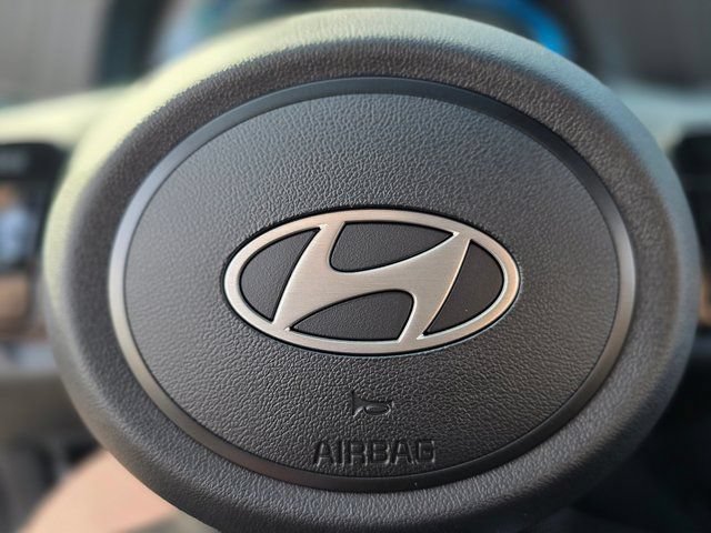 New 2026 Hyundai Elantra Sport FWD image 22