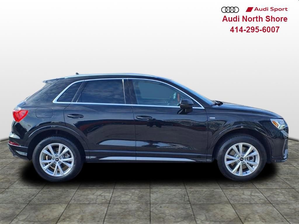 Used 2024 Audi Q3 2.0T Premium Plus w/ Premium Plus Package image 3