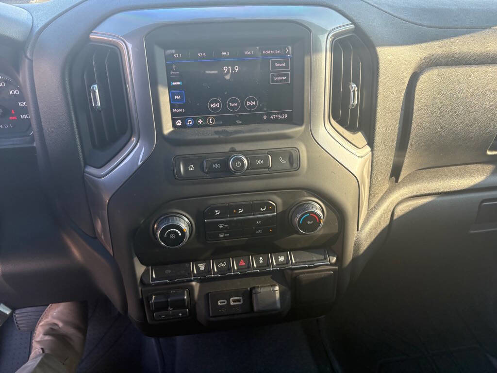 Used 2023 Chevrolet Silverado 2500 Custom w/ Custom Value Package image 17