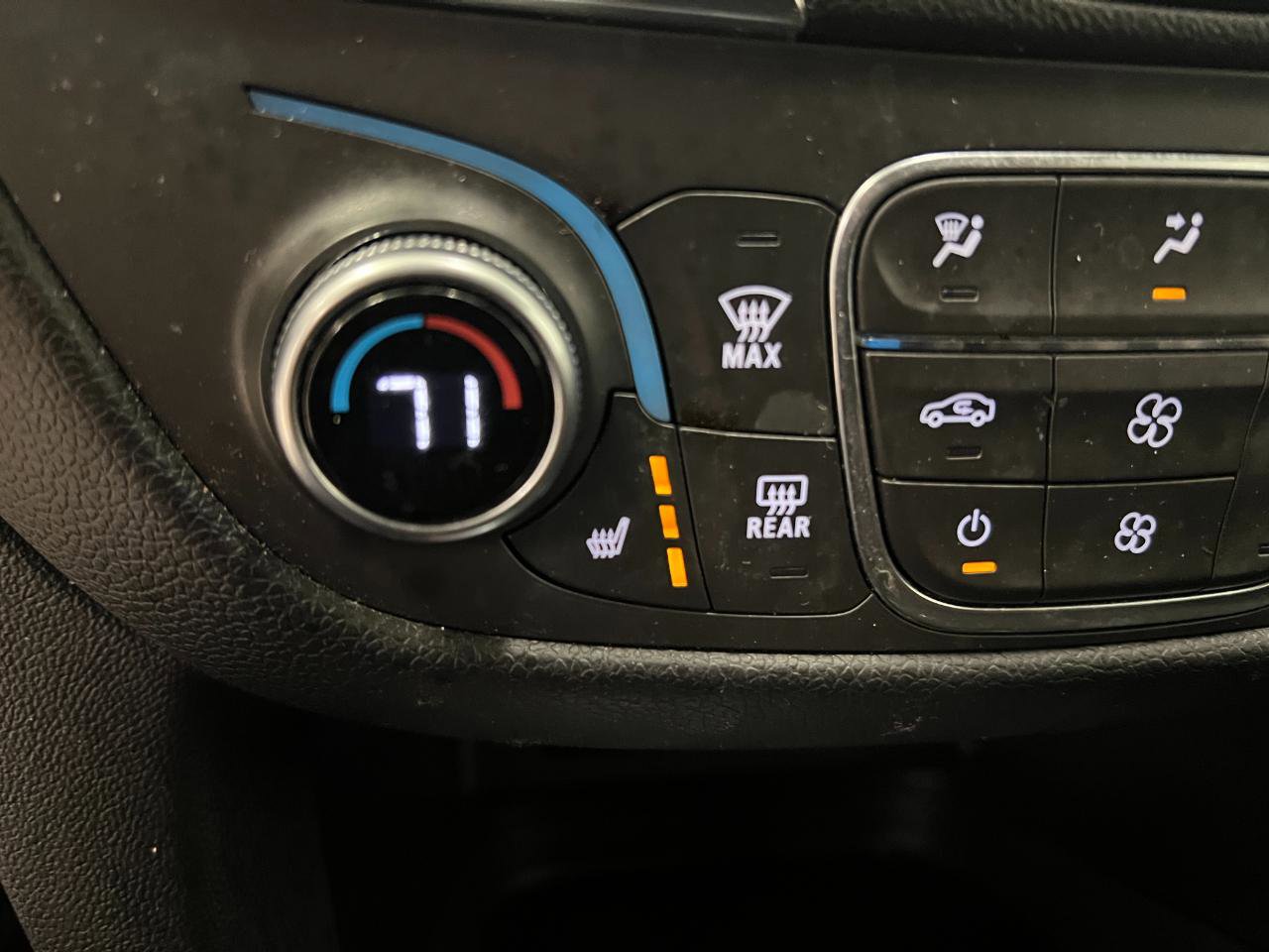 Used 2019 Chevrolet Equinox LT image 44