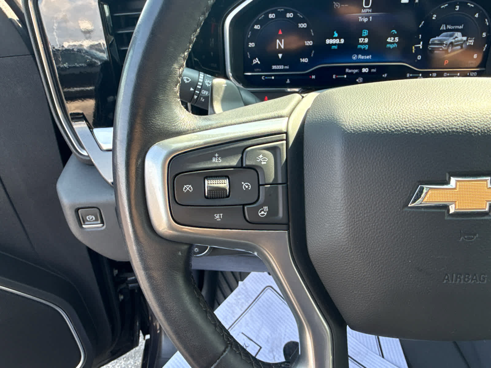 Certified 2023 Chevrolet Silverado 1500 LT AWD/4WD image 16