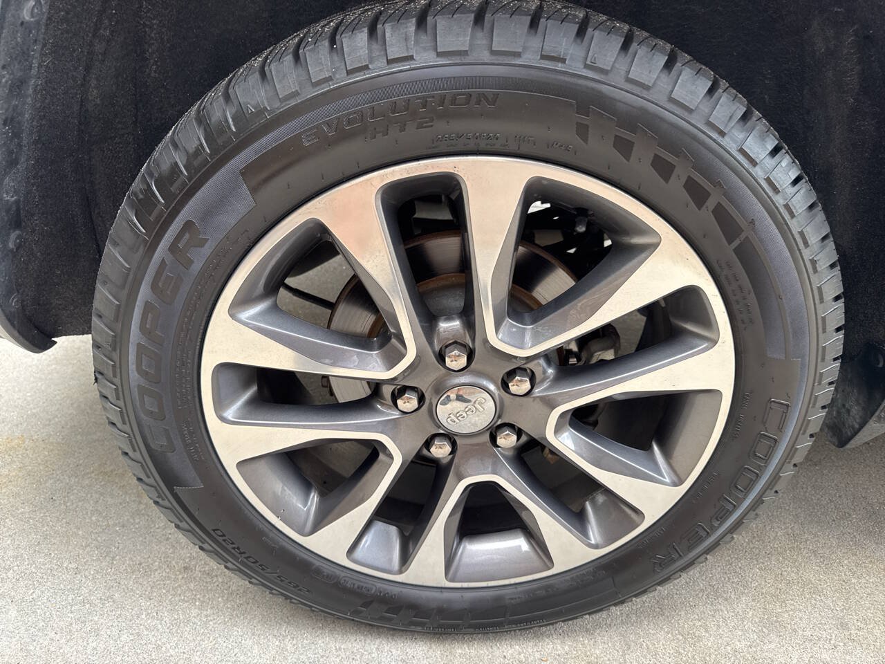 Used 2018 Jeep Grand Cherokee Limited w/ Trailer Tow Group IV AWD/4WD image 24