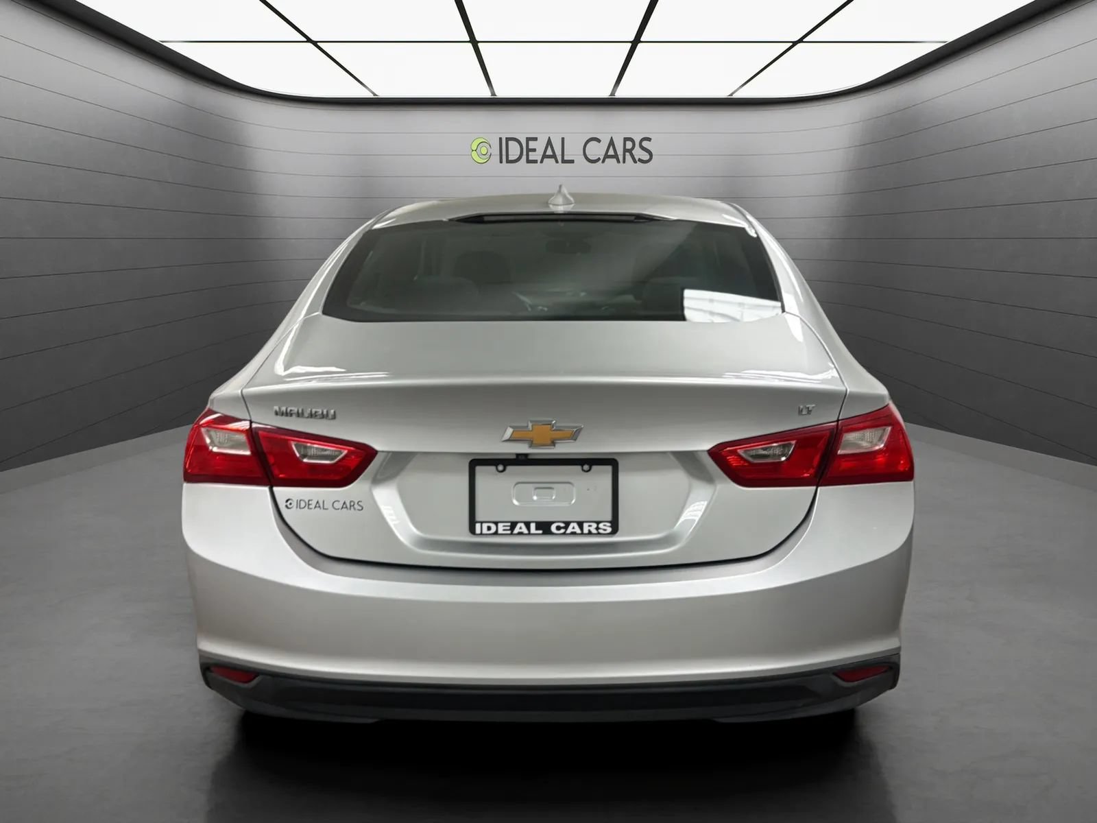 Used 2017 Chevrolet Malibu LT FWD image 6