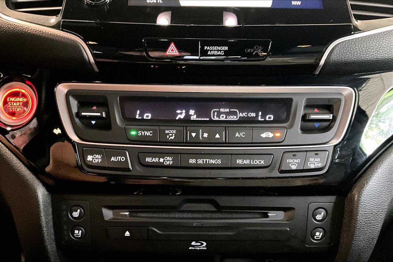 Used 2022 Honda Pilot Black Edition image 19