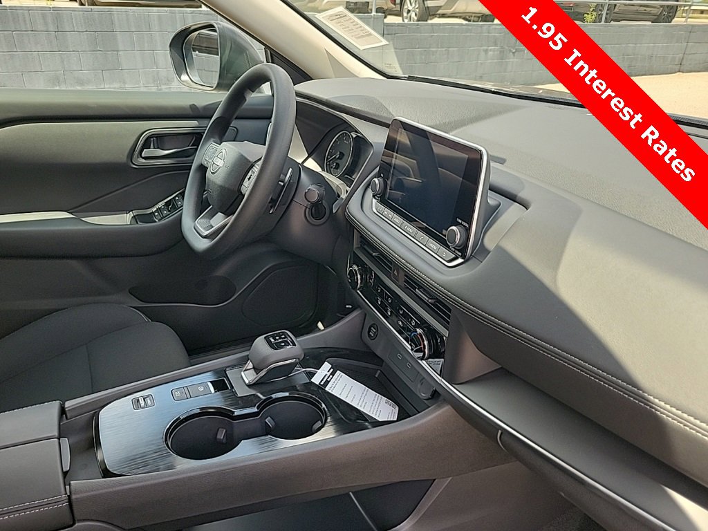 New 2026 Nissan Rogue S image 39