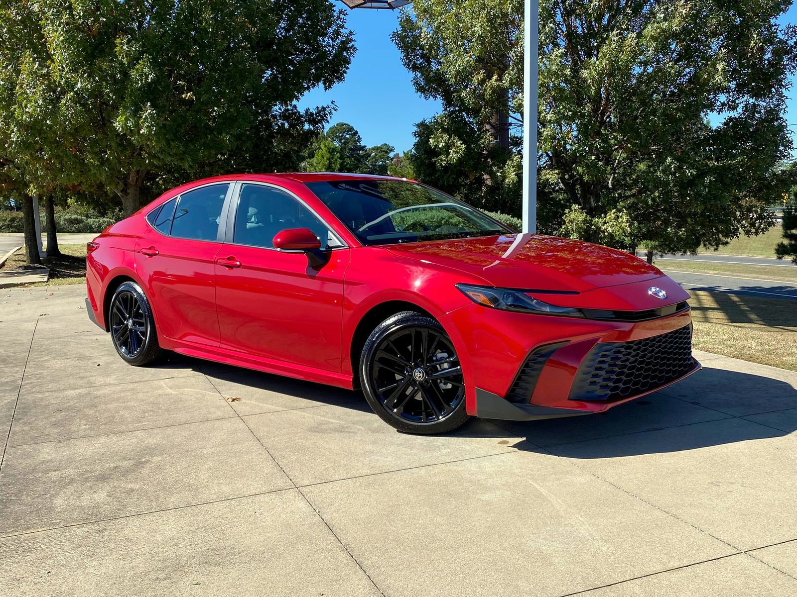 Used 2025 Toyota Camry SE