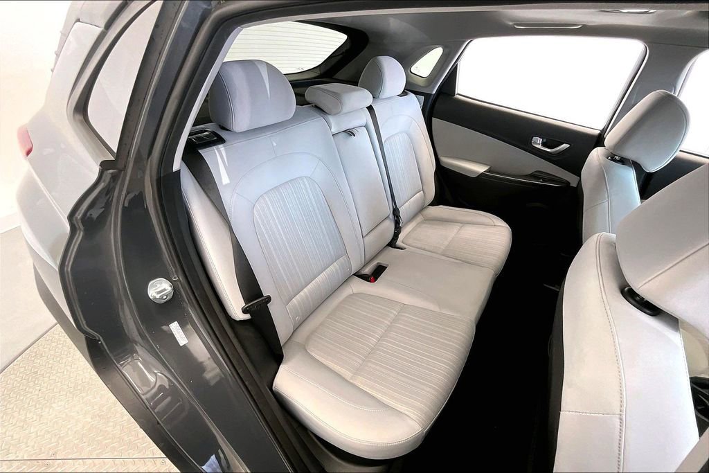 Certified 2023 Hyundai Kona SEL w/ Convenience Package FWD image 27