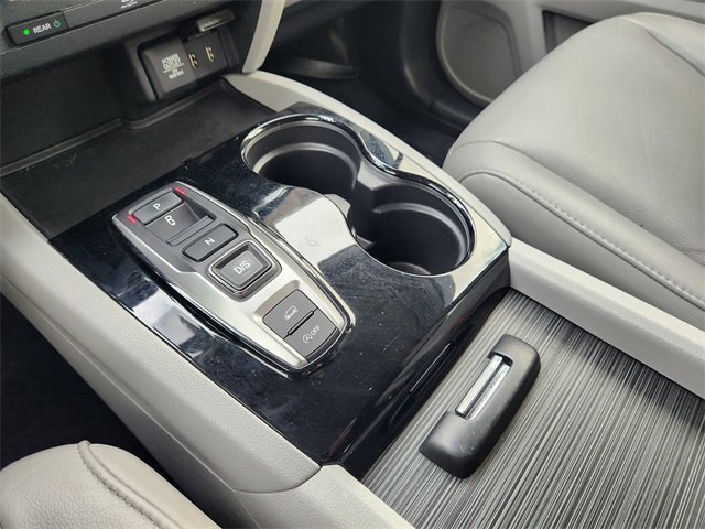 Used 2016 Honda Pilot Touring image 21