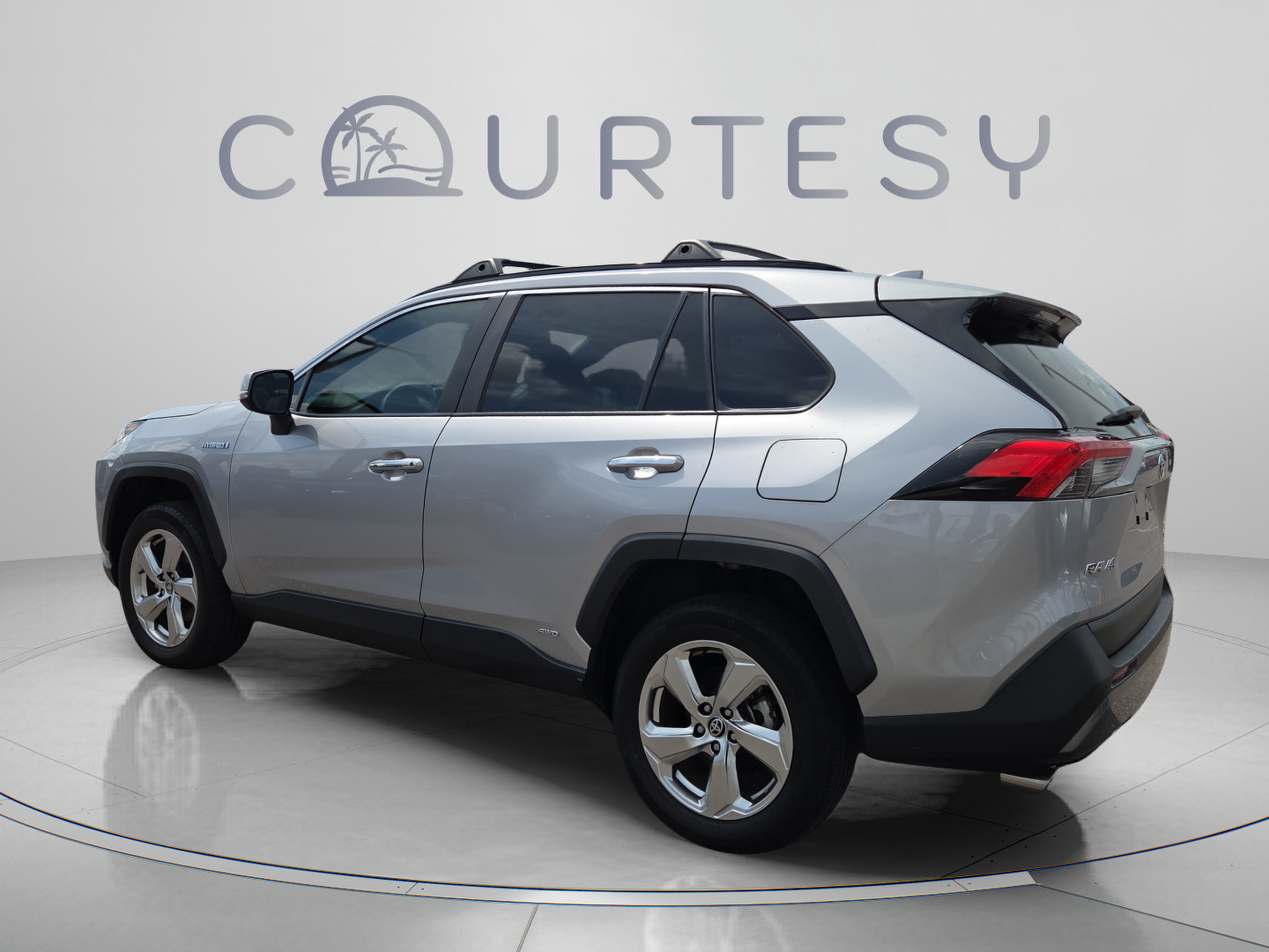 Certified 2021 Toyota RAV4 Limited w/ Limited Grade Weather Package AWD/4WD image 3