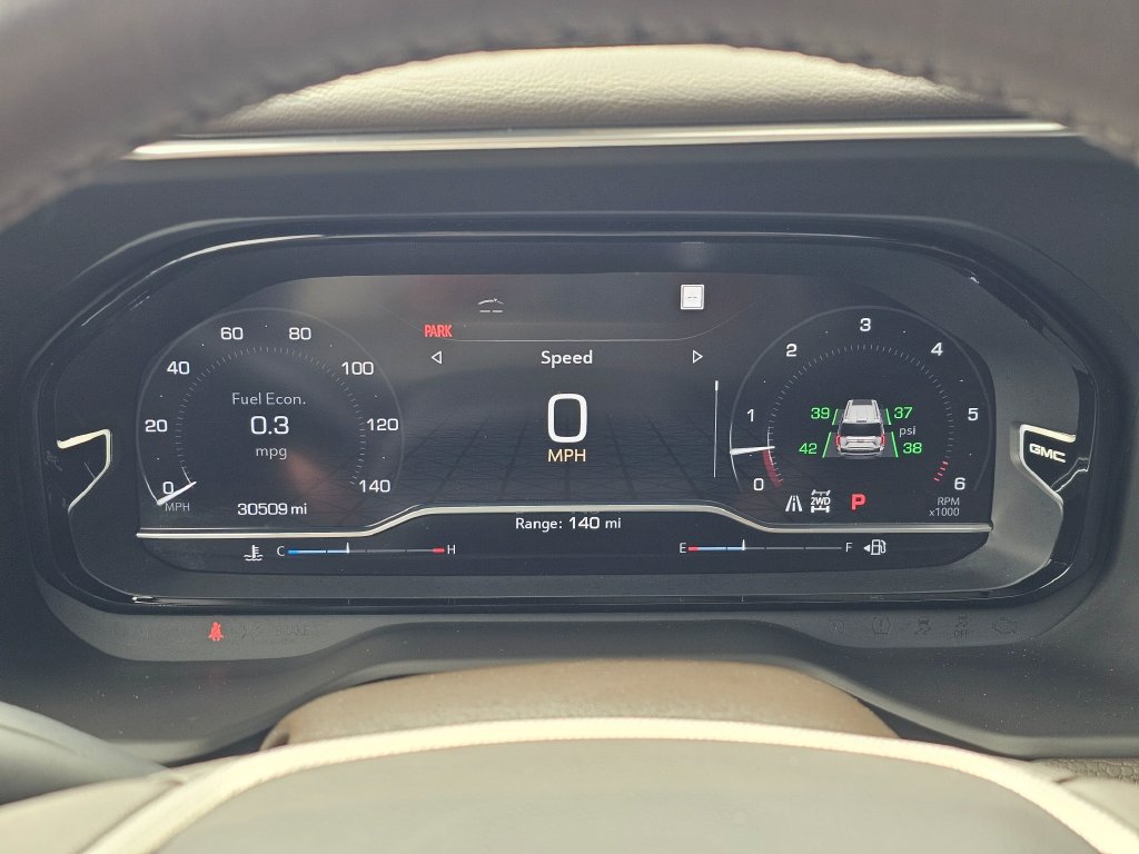 Used 2023 GMC Yukon Denali AWD/4WD image 31