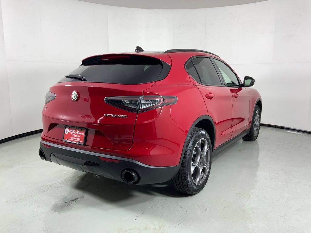 New 2025 Alfa Romeo Stelvio Sprint w/ Convenience Package AWD/4WD image 2