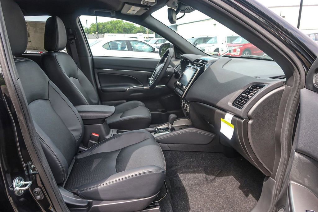 Used 2024 Mitsubishi Outlander Sport SEL image 19