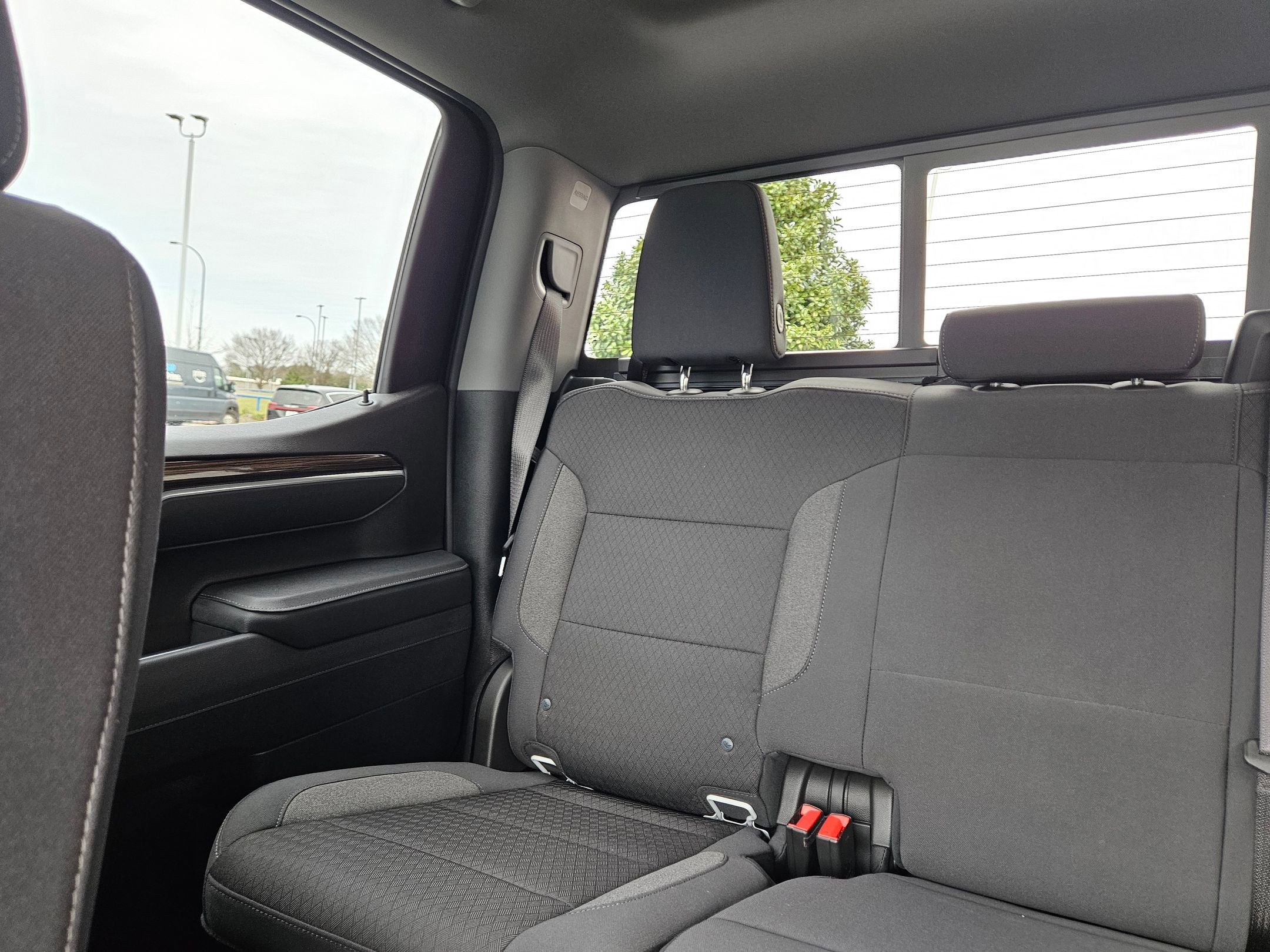 Used 2025 Chevrolet Silverado 1500 LT w/ Safety Package image 24