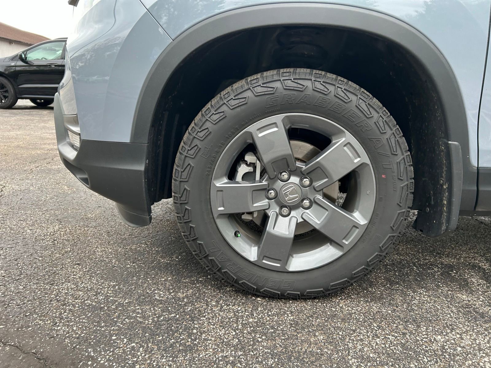 Used 2025 Honda Ridgeline TrailSport image 32
