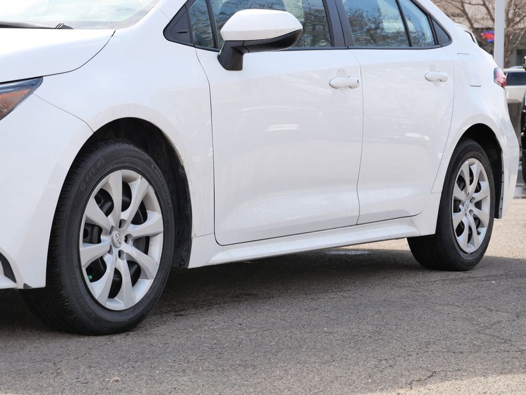 Used 2024 Toyota Corolla LE image 5