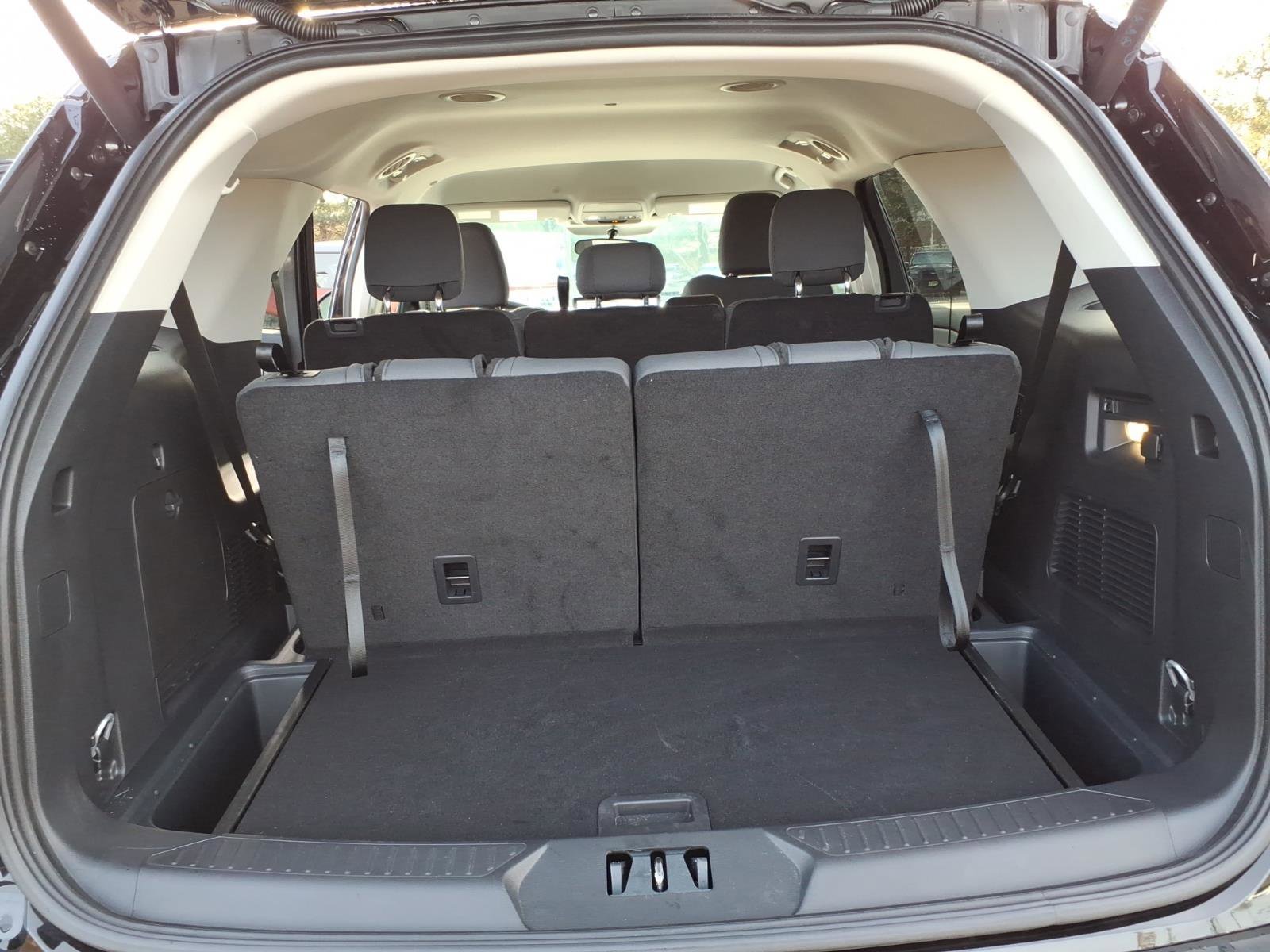 Used 2025 Ford Explorer Active image 12