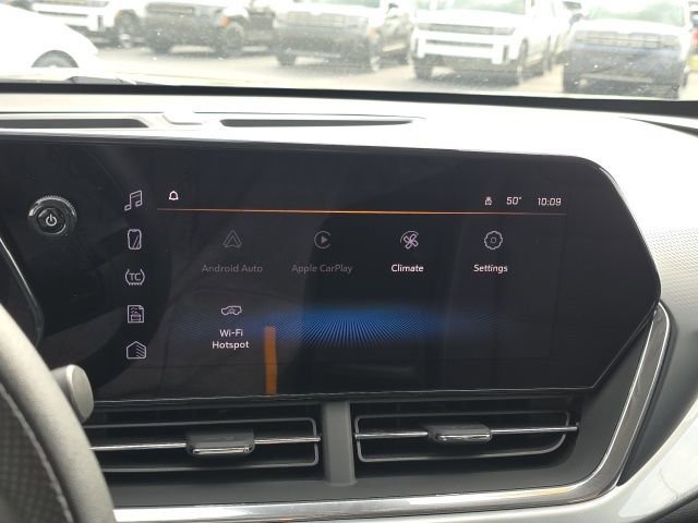 Used 2024 Chevrolet Trax LT FWD image 13