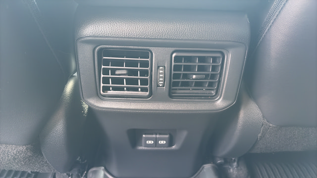Used 2023 Toyota RAV4 XLE Premium AWD/4WD image 18