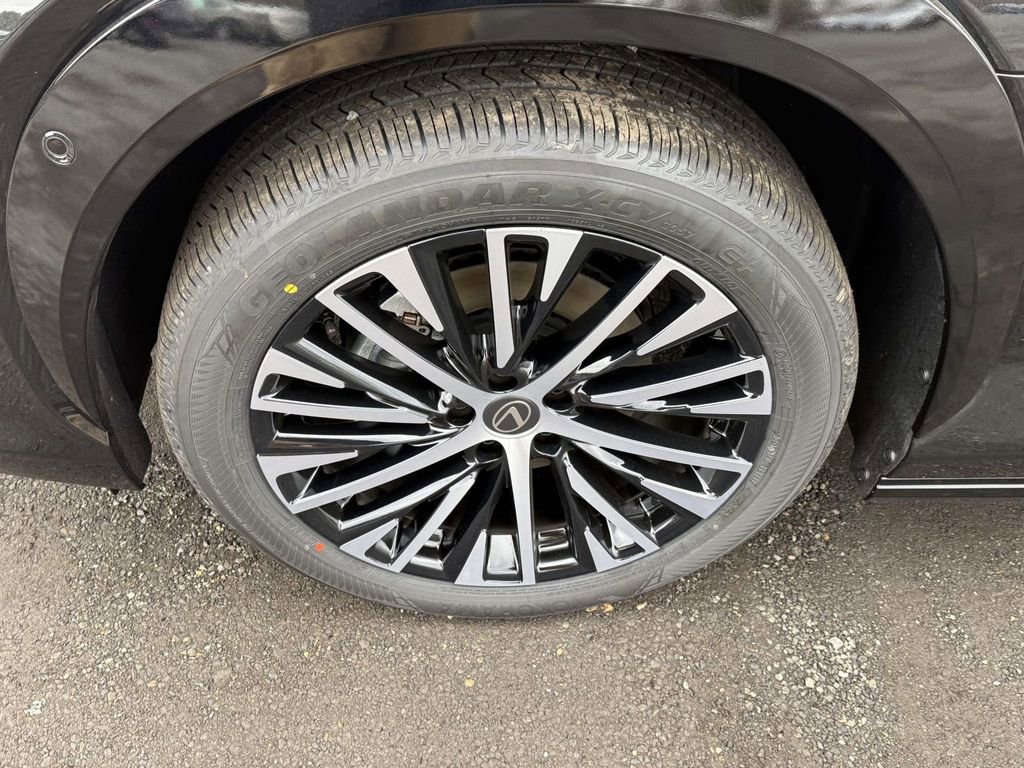 New 2026 Lexus RZ 450e Premium image 7