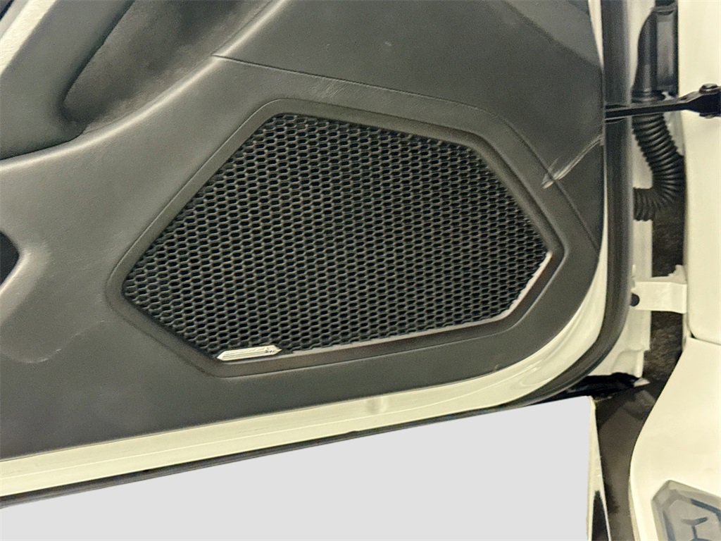 Used 2020 Lamborghini Huracan EVO image 19