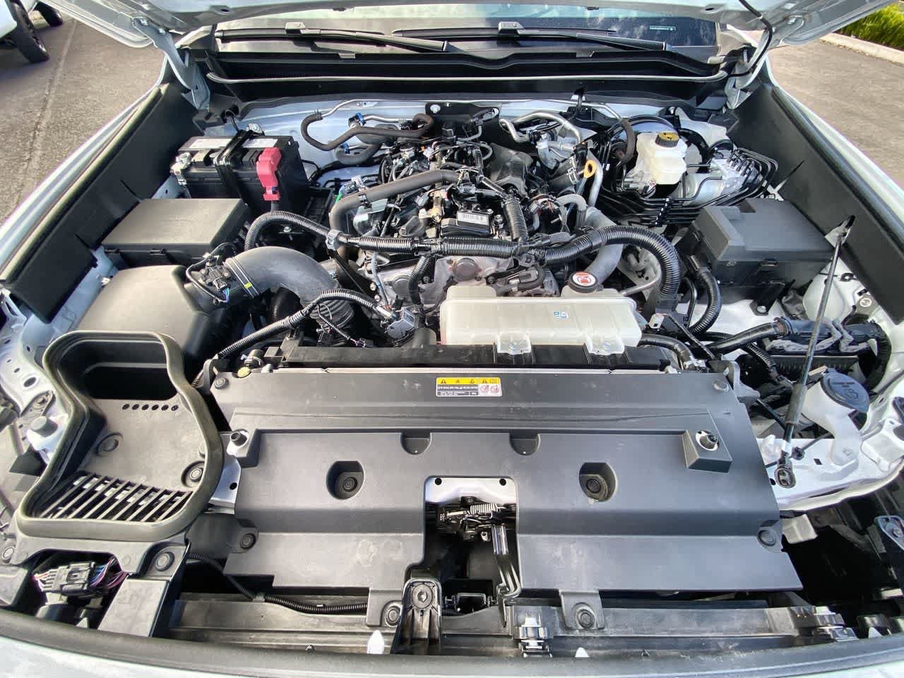 Certified 2024 Toyota Tacoma SR5 AWD/4WD image 24
